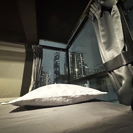 Stay At Pan Hostel Bangkok Exterior foto
