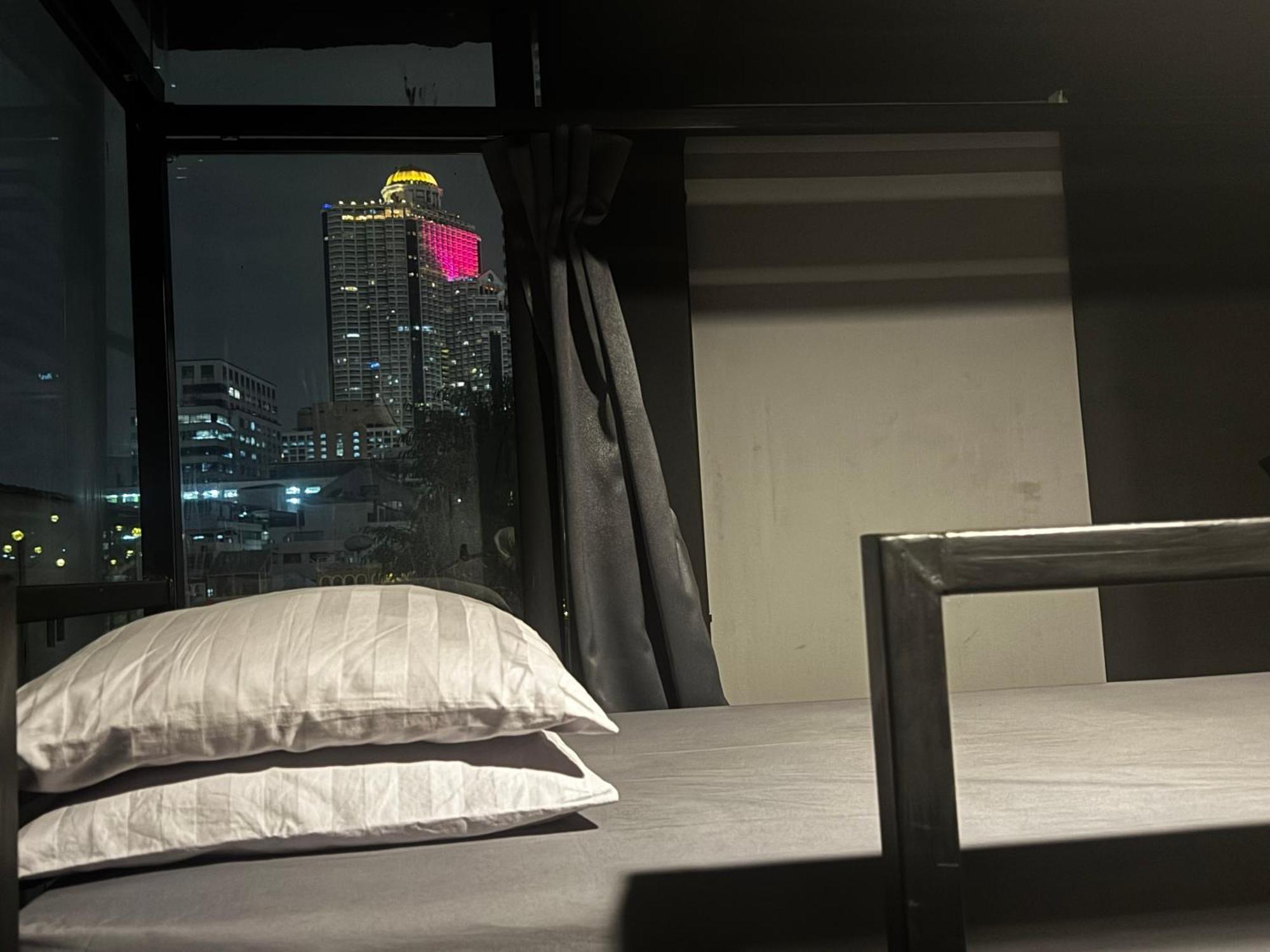 Stay At Pan Hostel Bangkok Exterior foto