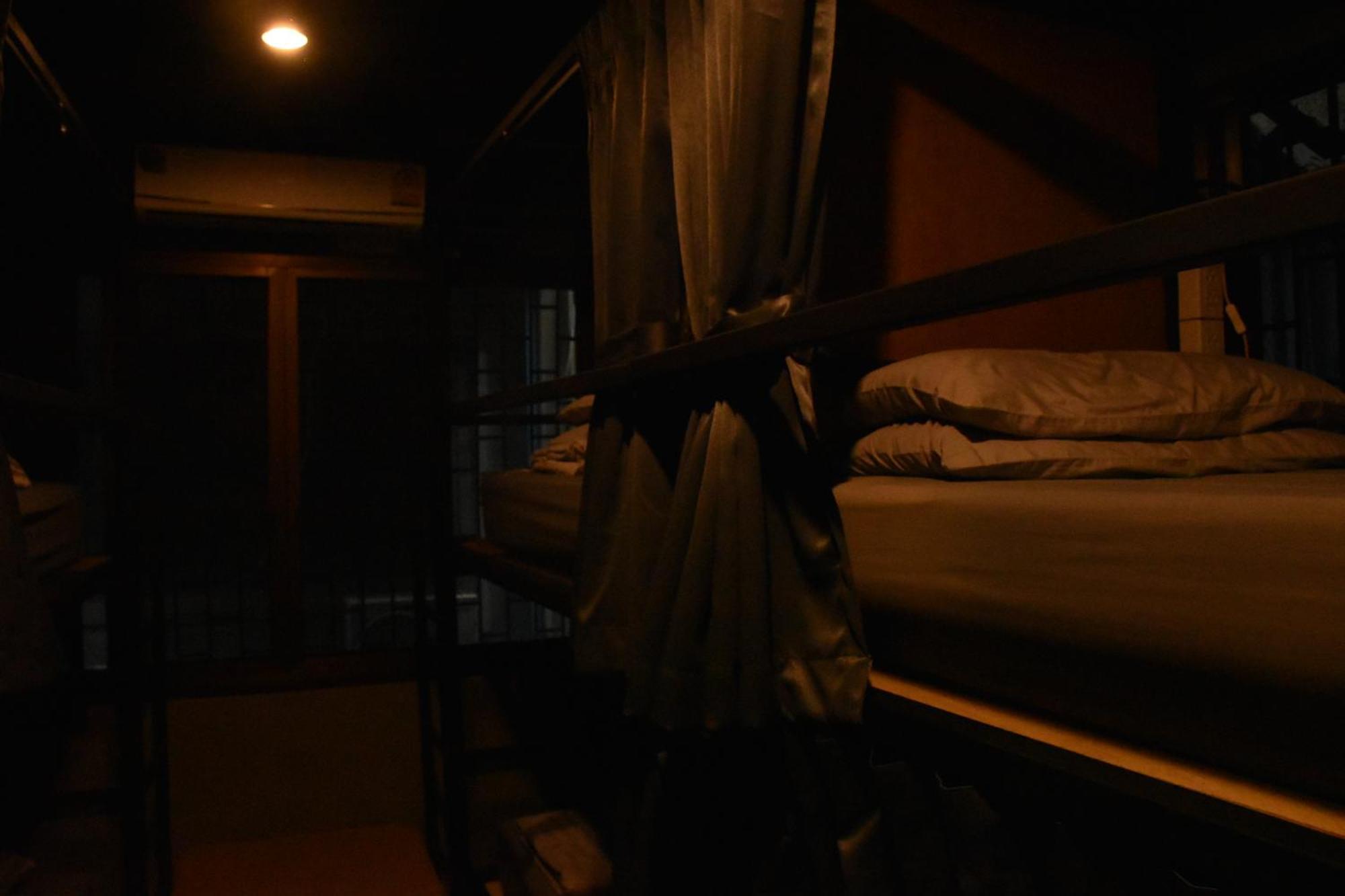 Stay At Pan Hostel Bangkok Exterior foto