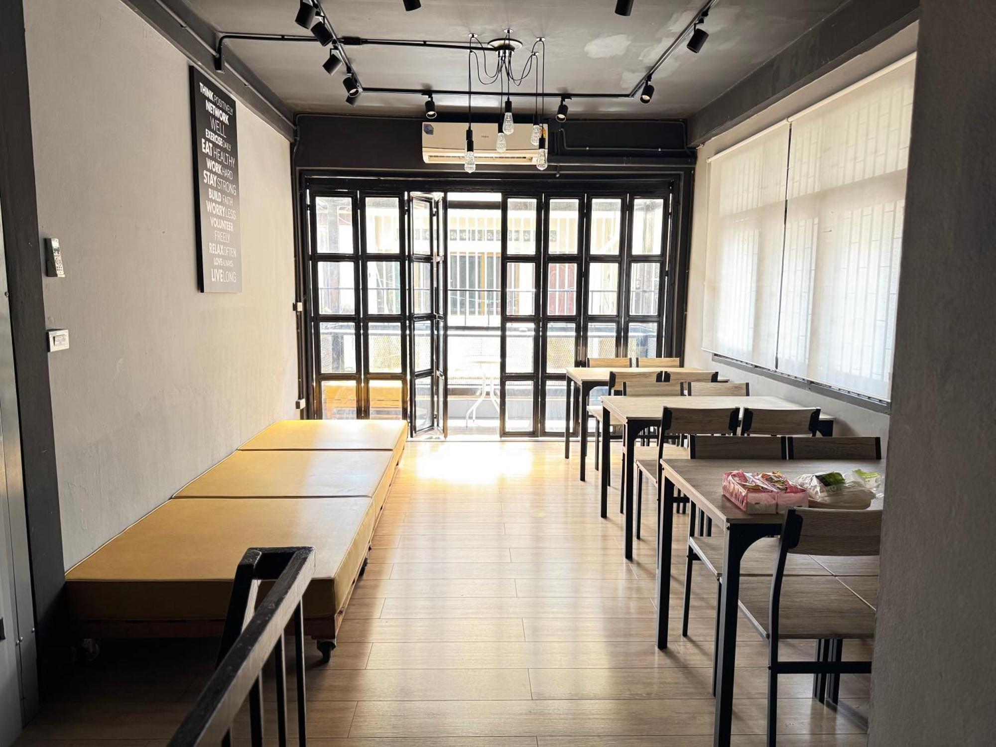 Stay At Pan Hostel Bangkok Exterior foto