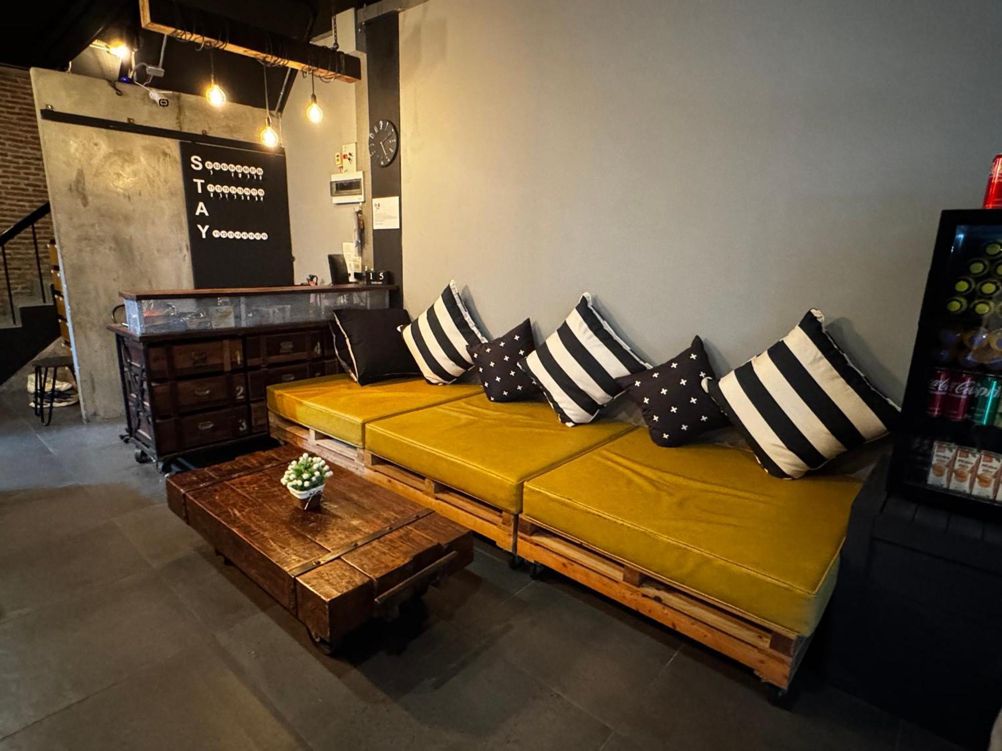 Stay At Pan Hostel Bangkok Exterior foto